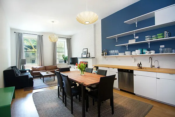 Sold by Brooklyn Bridge | media 13