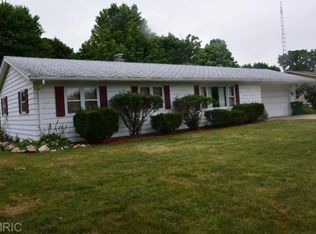 58141 Kerr Creek Rd, Three Rivers, MI 49093