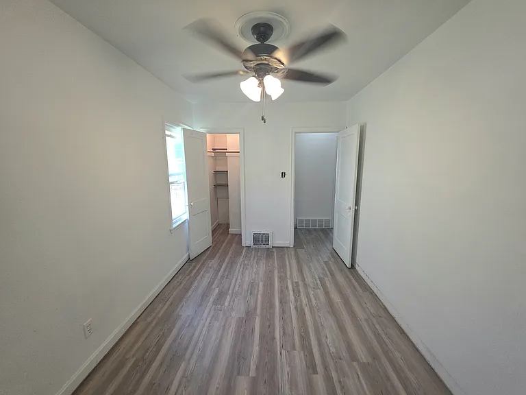 Bedroom 1 ( main level)