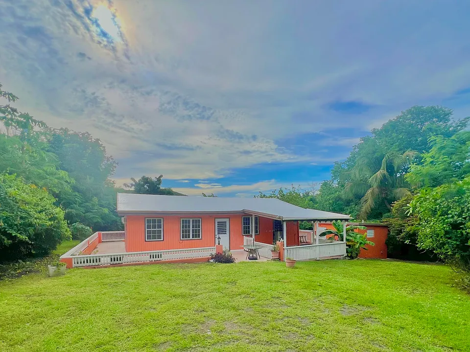 29 Lowry Hill Est