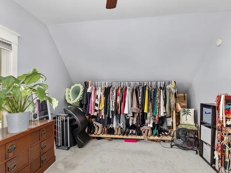 517 College Ave #2 — Photo 6