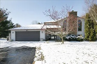 332 Prairie Dr photo 1