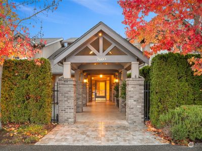 7660 N Mercer Way #102, Mercer Island, WA, 98040