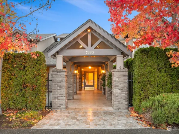 7660 N Mercer Way #102, Mercer Island, WA 98040