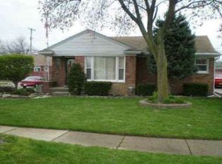 18130 Holland Ave, Eastpointe, MI