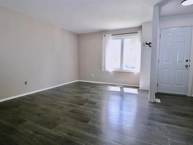 35 Apple Ln #35 — Photo 2