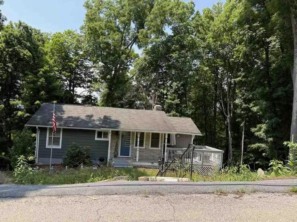 41 Scenic Dr, Hamburg, NJ 07419