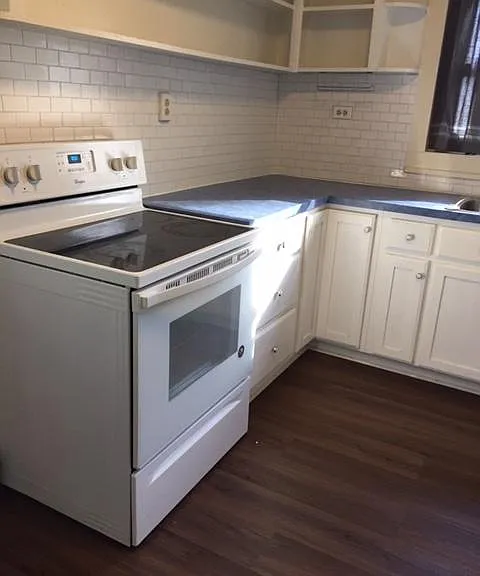 105 Forest St #3 — Photo 4