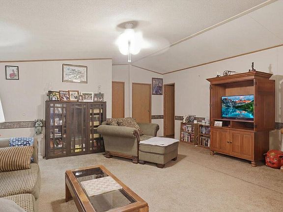 3rd image of 18233 County Road 361