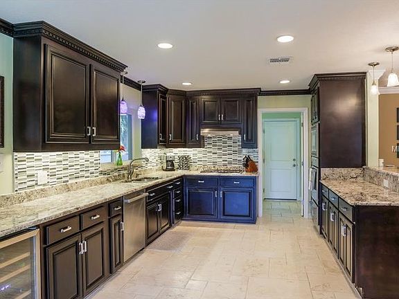 5th image of 14 Hopkins Cir