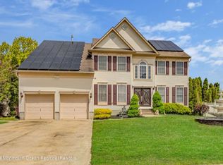 48 Brittany Dr, Bayville, NJ