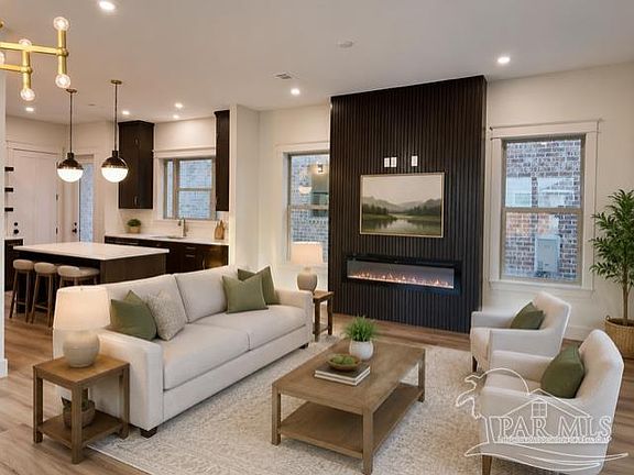 3rd image of 1001 W Wright St