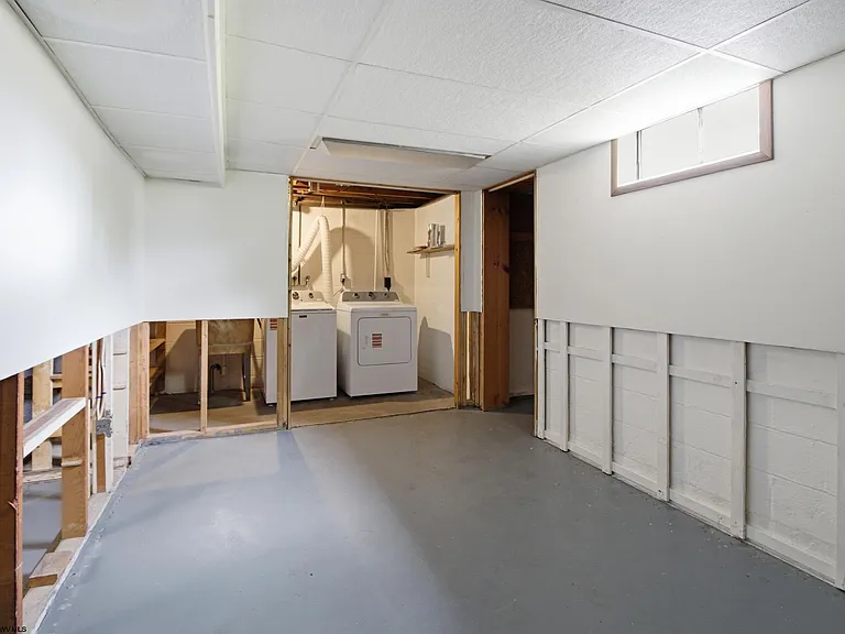 1217 Corvet Ave — Photo 23