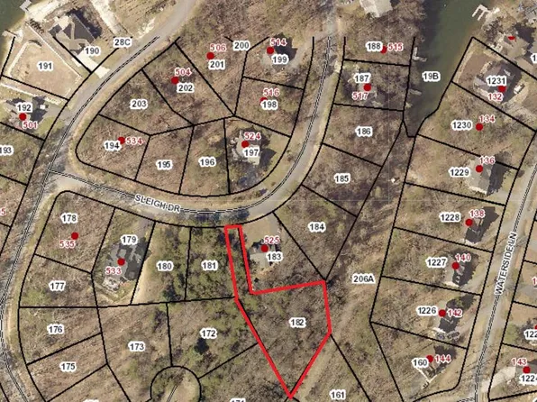 527 Sleigh Dr, Cross Junction, VA 22625