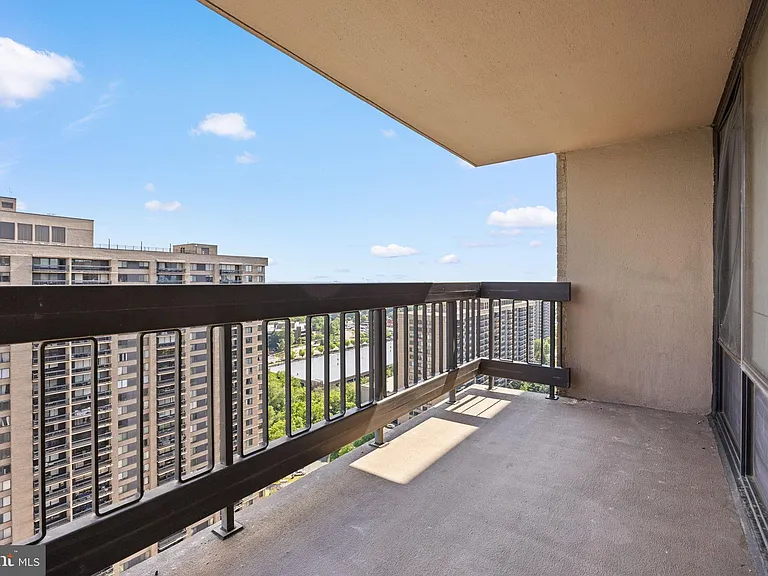 3701 S George Mason Dr #2518N — Photo 19