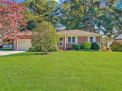 236 E McGinnis Cir, Norfolk, VA, 23502