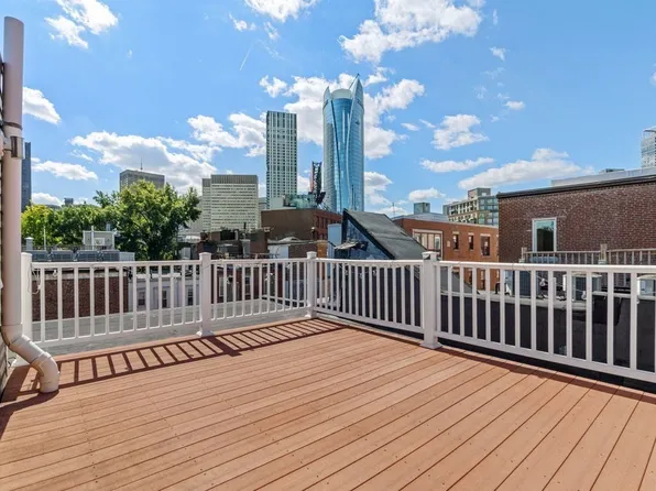 11 Wiget St #4, Boston, MA 02113