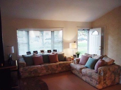 4th image of 46 Argyle Dr
