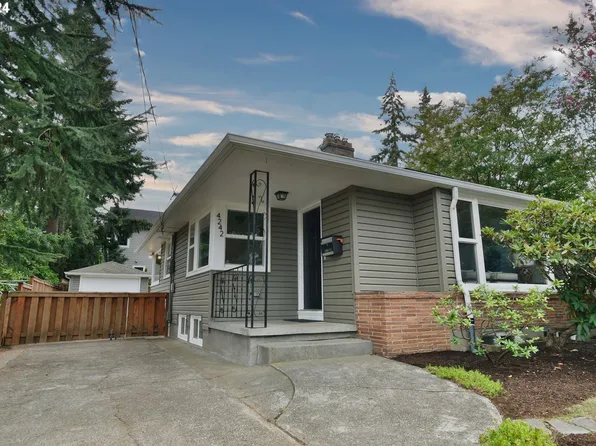 4242 NE Mason St, Portland, OR 97218
