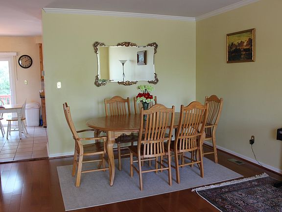 3rd image of 7019 Kings Manor Dr