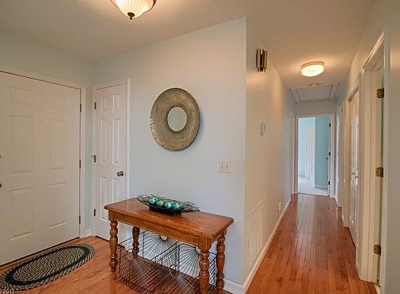 2nd image of 705 Victory Ln