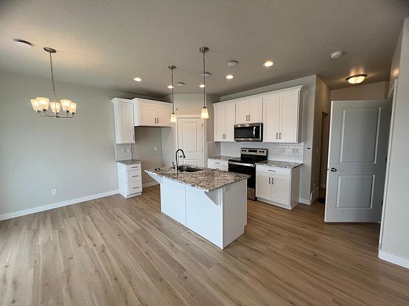 3rd image of 4058 W Harper Ln