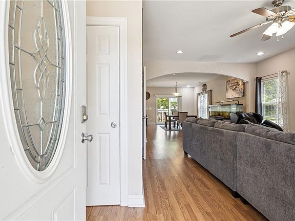 3rd image of 701 Summers Pl #A