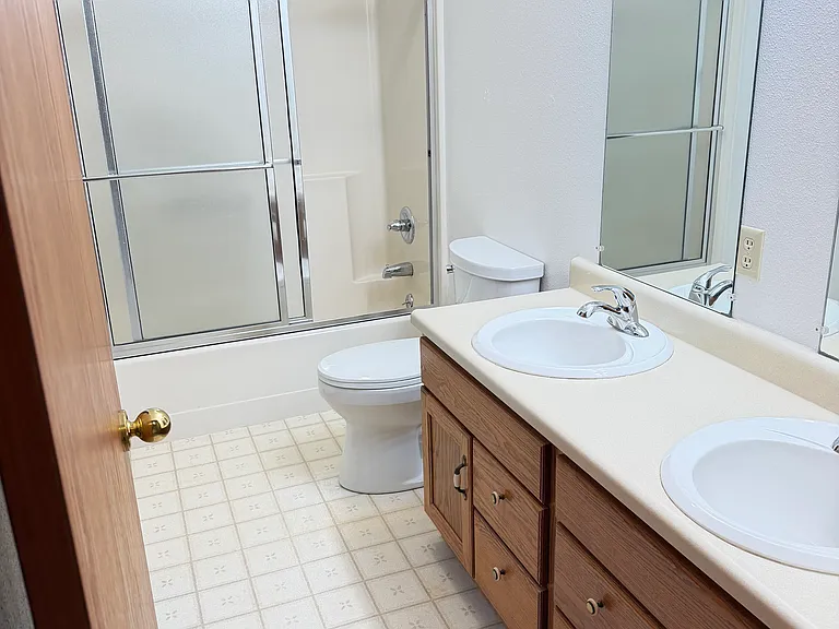 1114 Peace St #A — Photo 3