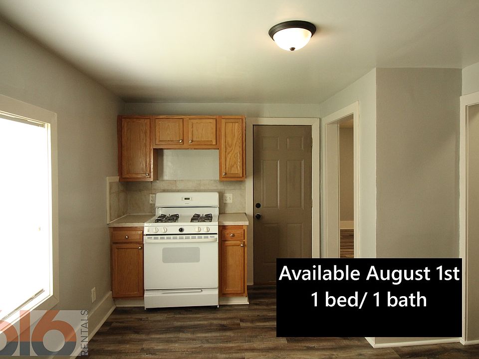 1st image of 817 Douglas St NW #3