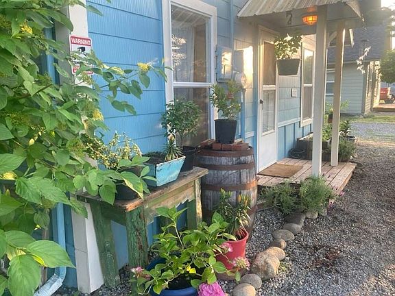 2nd image of 2727 Maytown Rd SW