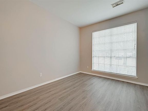 3rd image of 22602 Tullis Trail Ct