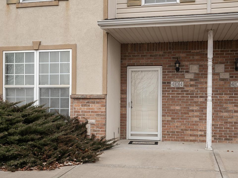 1st image of 202 SW Rock Creek Ln