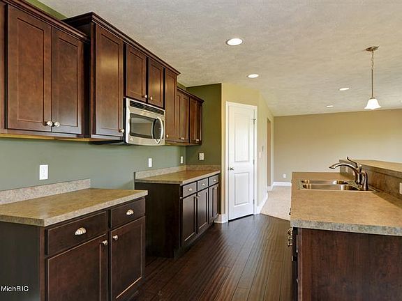 4th image of 4431 Caspian Dr