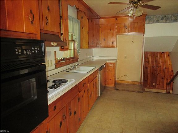 4th image of 29 Paddock Dr