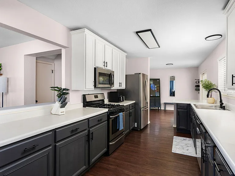 7906 Briarton Dr — Photo 15