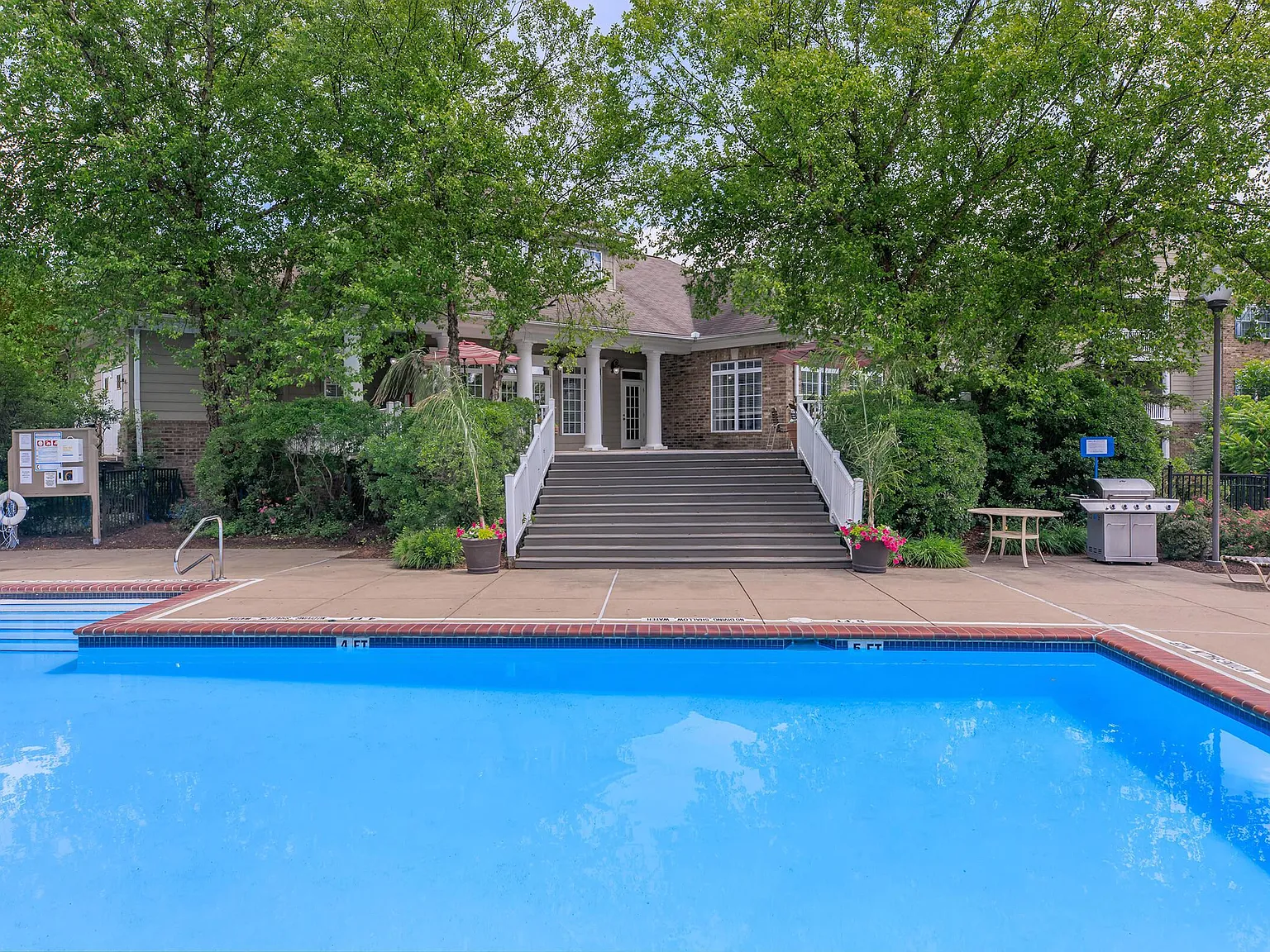 Waterford at Nevillewood — Photo 3