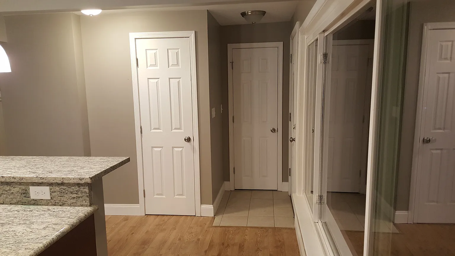410 Garden City Dr photo 1