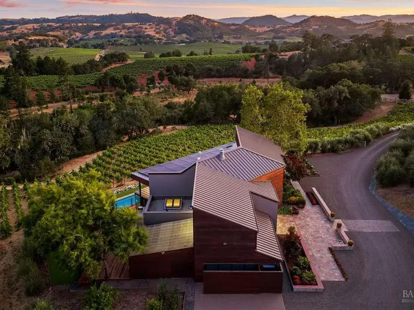 5232 Maacama Ridge Road, Healdsburg, CA 95448
