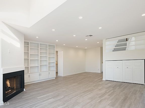 2nd image of 10760 National Blvd