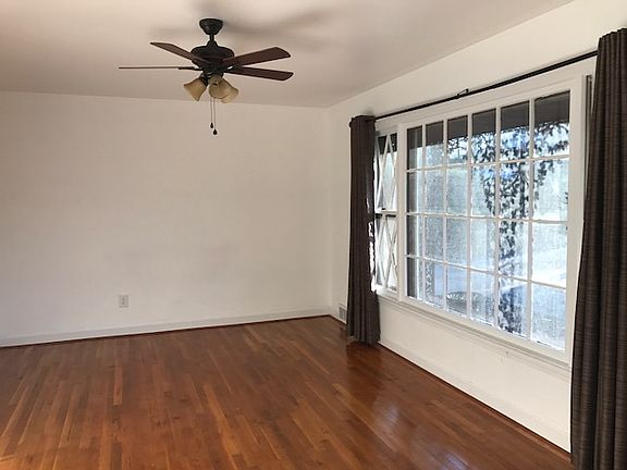 4th image of 1438 Westwood Ln