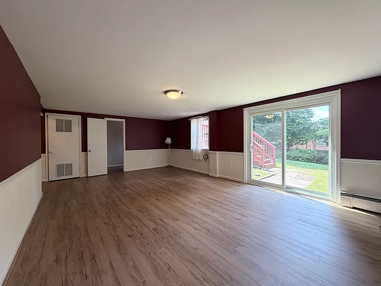 7529 Cayuga Ave — Photo 43