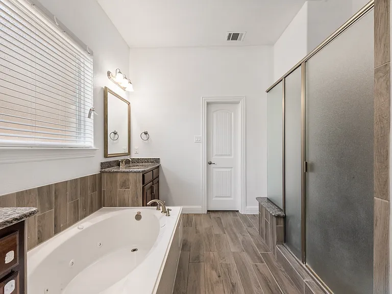 10409 Jackson Hole Ln — Photo 16