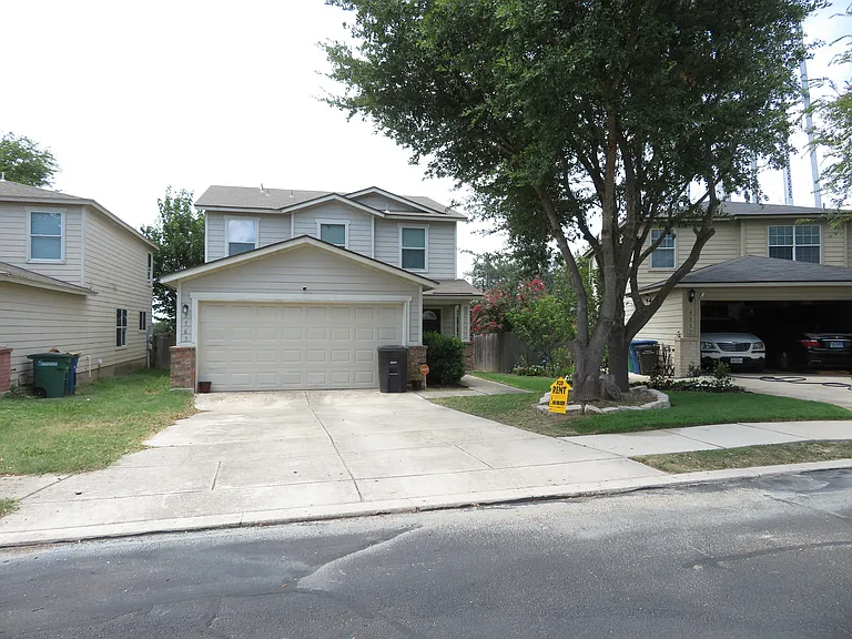 5563 Spring Walk — Photo 2