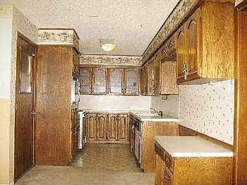3rd image of 1116 W Louisa Ave