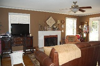 5th image of 7118 La Vista Dr