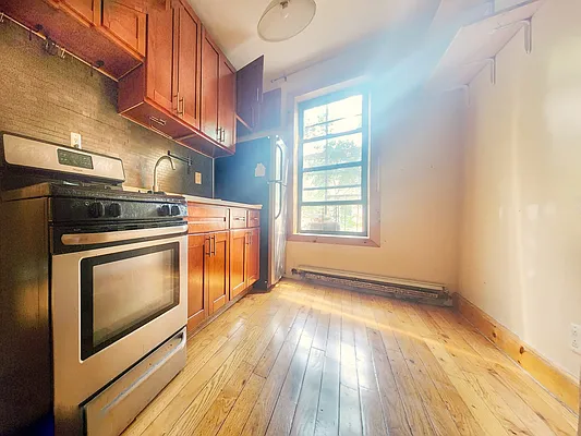 Rented by RELEASE NY | media 3