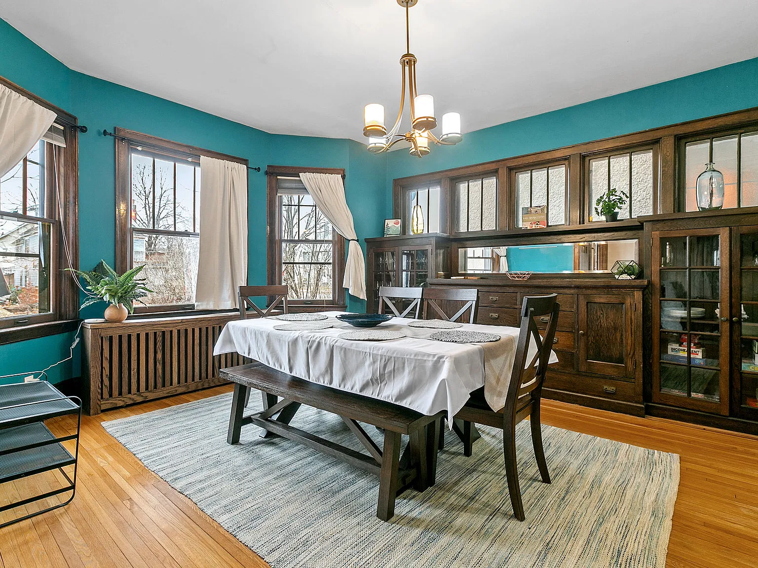 3 bed, 2.5 bath, 1897 sqft, $4,000 — Photo 3