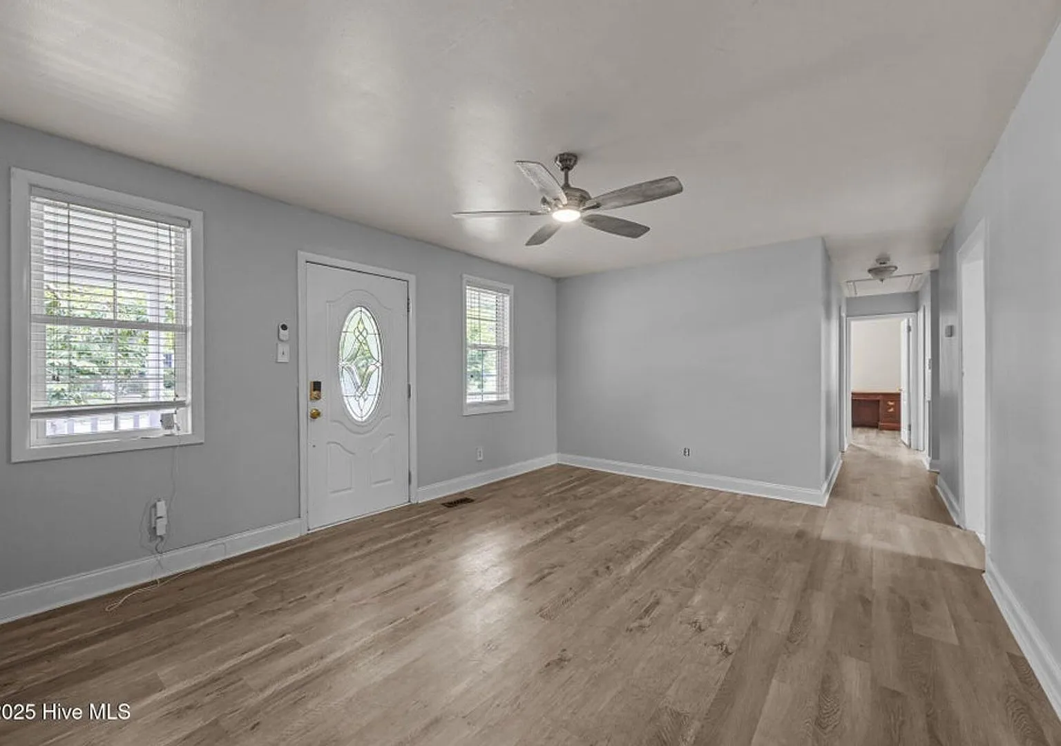 Spacious updated home in Jax - Pet Friendly - Great Location — Photo 4