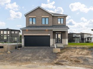 263 Ginebik Way, Ottawa, ON K1X 0H5