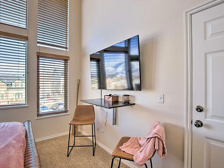 3524 N Fox Run Dr #1 — Photo 24